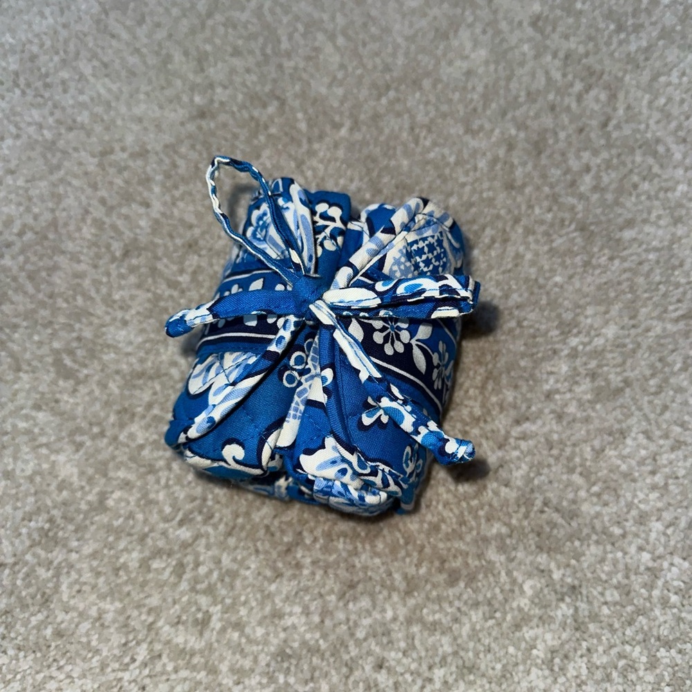 Blue Floral Vera Bradley jewelry case